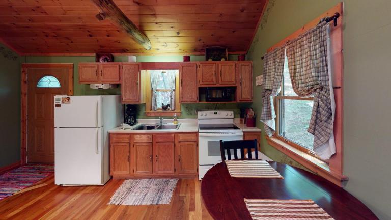 Hocking Hills Cabins Sweet Seclusion Kitchen